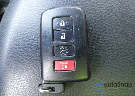 2018 Toyota Rav4 Xle from USA, damaged, VIN JTMWFREV7JD131552